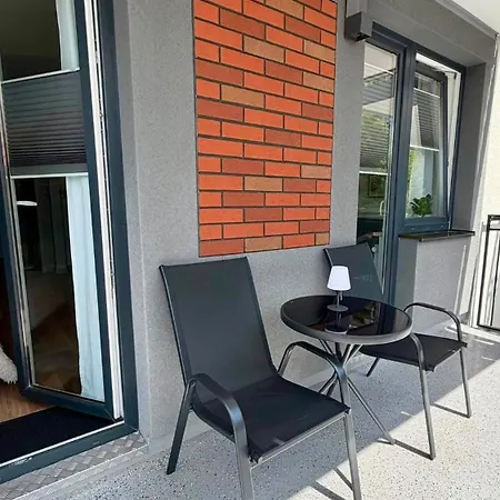 Borowska 268 Z Balkonem I Parkingiem Wroclaw